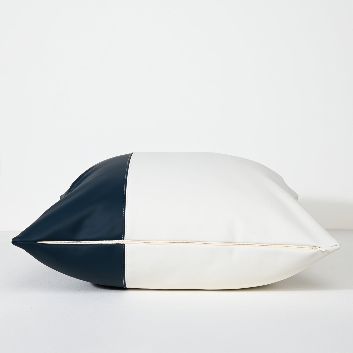 NAUTICAL VINYL